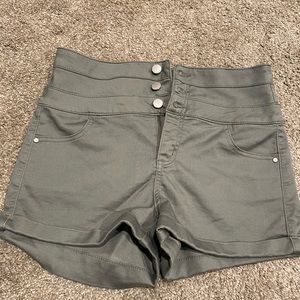 High waisted woman’s button up shorts